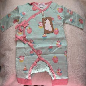 NWT Angel Dear cupcake wrap coverall 0-3 months